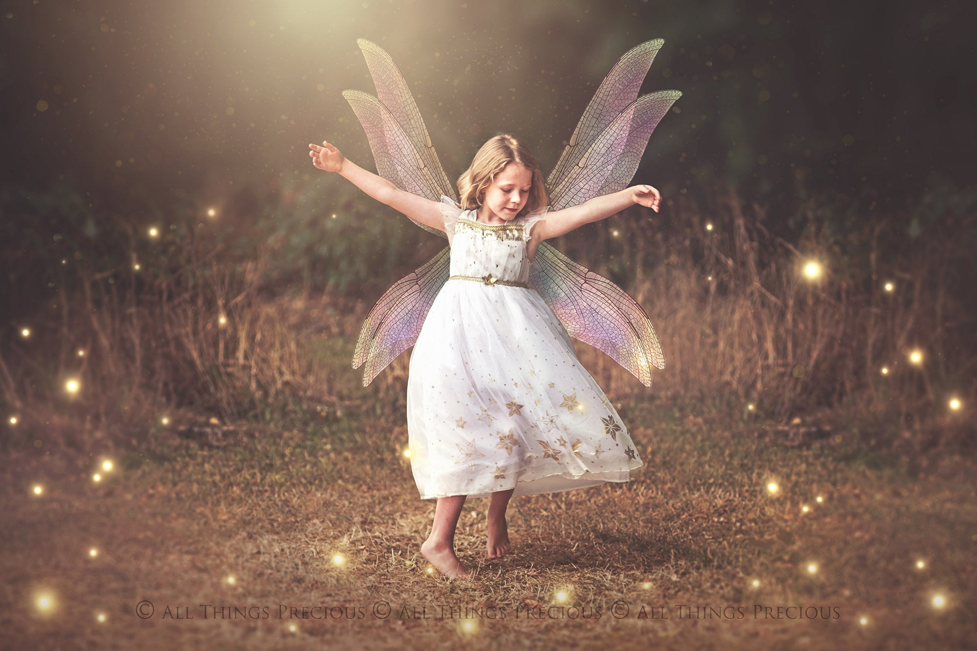 Fairy Wing Overlays For Photographers, Photoshop, Digital art and Creatives. Transparent, high resolution, faery wings for photography! These are gorgeous PNG overlays for fantasy digital art and Child portraiture. White fairy wings. Photo Overlays. Digital download. Graphic effects. Assets for photographers.