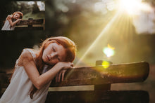 Load image into Gallery viewer, GORGEOUS SUN FLARE &amp; LIGHT LEAK Digital Overlays - Bundle No.2
